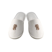 Dép Thêu Logo Có Nhiều Chất Liệu